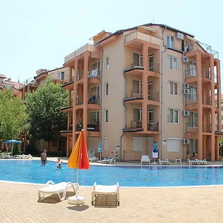 Апартамент Arendoo In Casa Brava 2